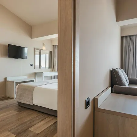 Alexandra Beach Resort & Spa-2